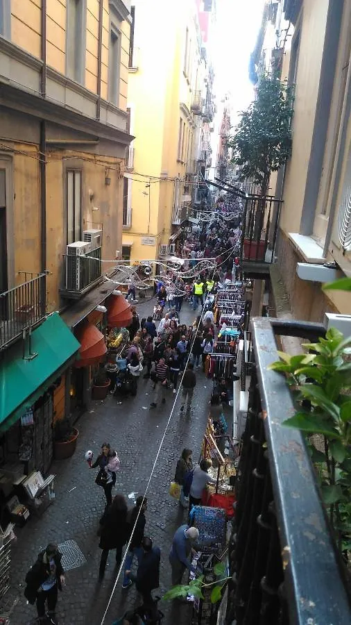 나폴리 La Via Dei Presepi B&B